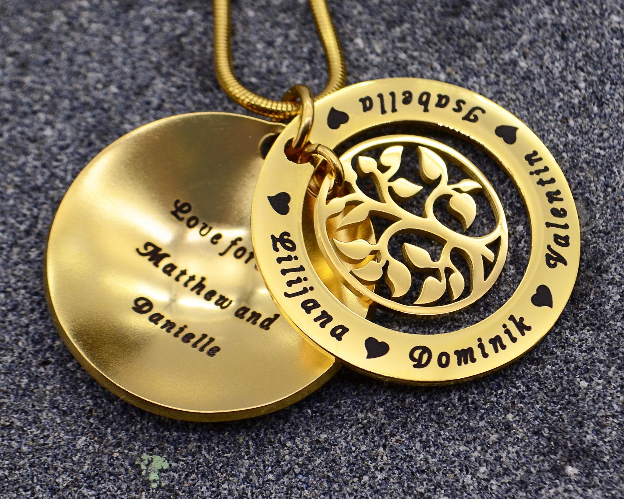 Unlocking the Power of Personalized Jewelry: A Fashion Statement
