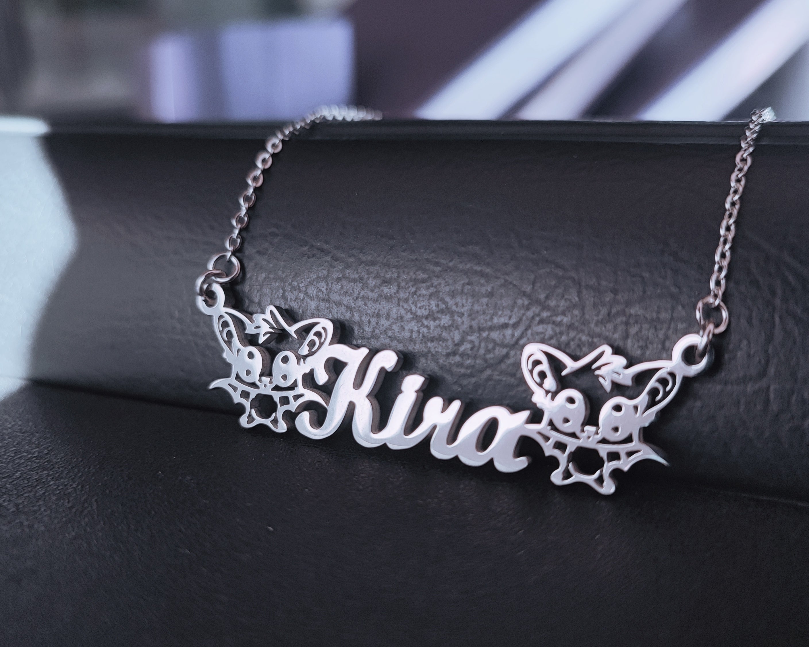 Creative Ways to Customize Name Necklaces