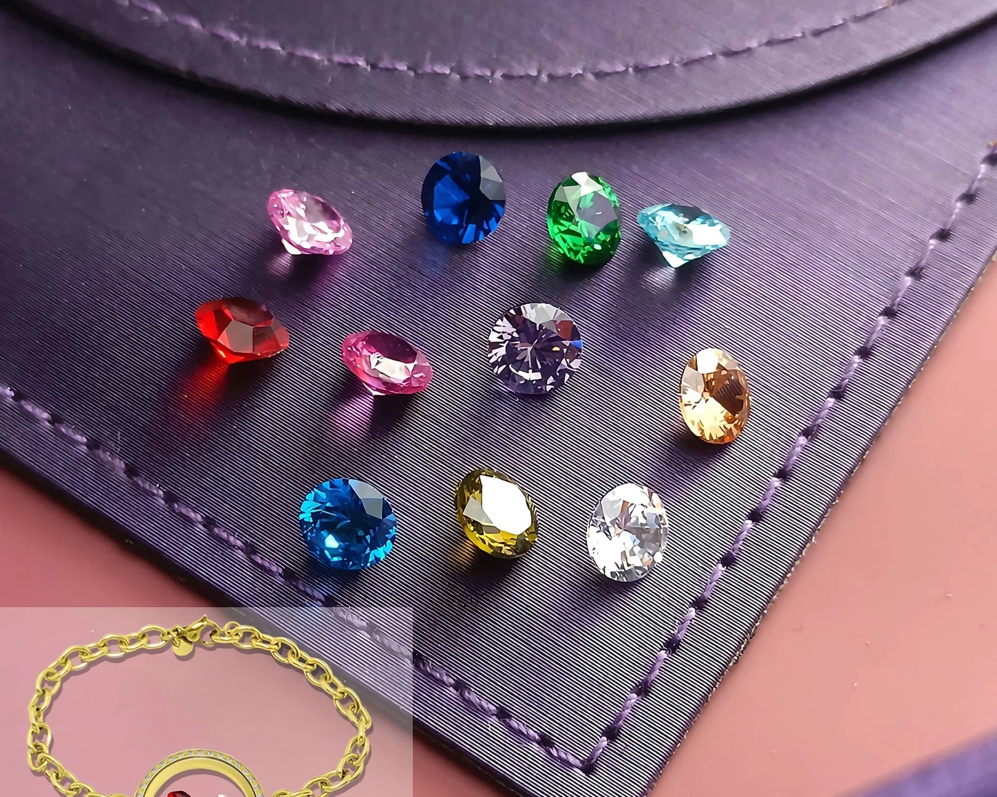 How to Store Your Personalized Jewelry to Maintain Its Beauty