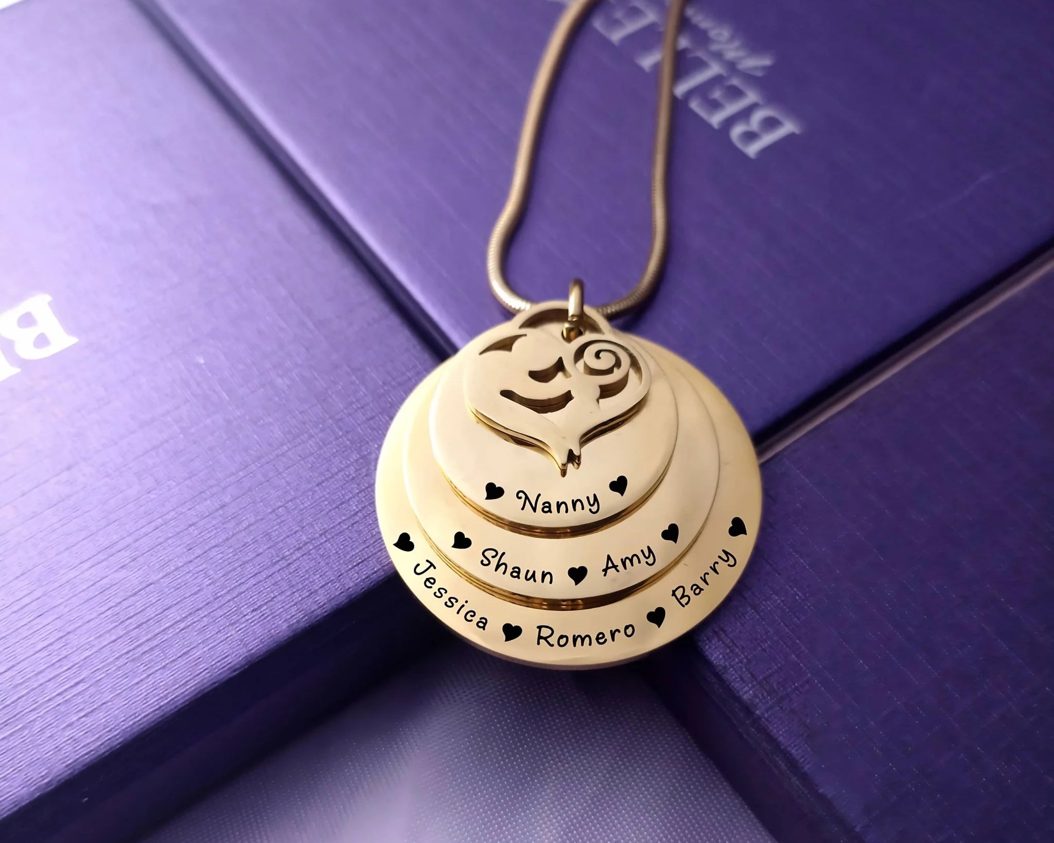 Choosing Hypoallergenic Jewellery: Comfort and Peace of Mind