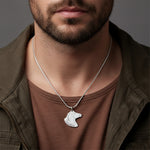 Horse head necklace by Belle fever, engraved with name, ideal for stable gifts, birthdays, or remembrance of a beloved horse.