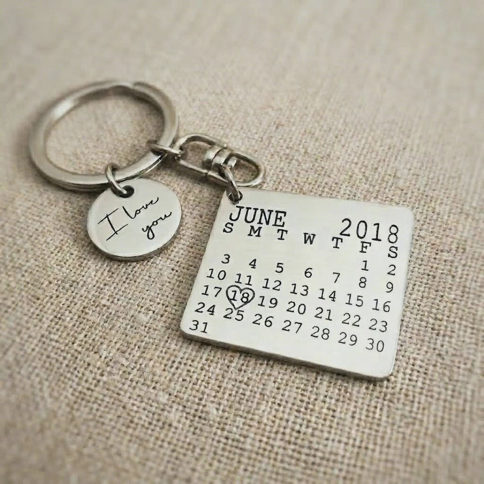 Product video showing personalised calendar keyring with engraved date calendar design